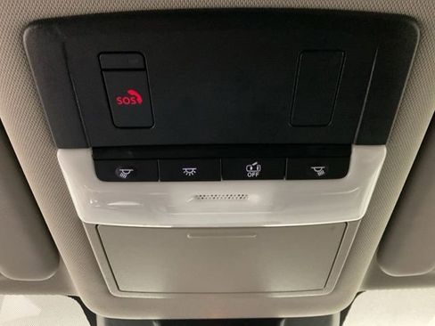 Used 2024 Nissan Rogue SV image 20