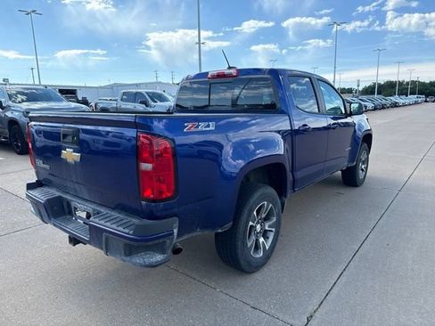 Used 2016 Chevrolet Colorado Z71 AWD/4WD image 3