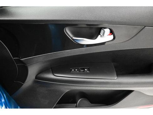 Certified 2023 Kia Forte GT-Line FWD image 18