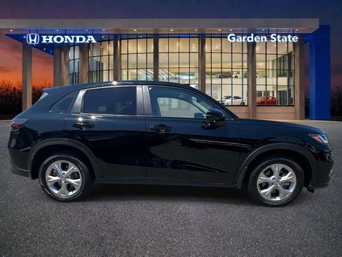 Certified 2024 Honda HR-V LX image 5