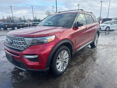 Used 2022 Ford Explorer Limited w/ Equipment Group 301A image 4