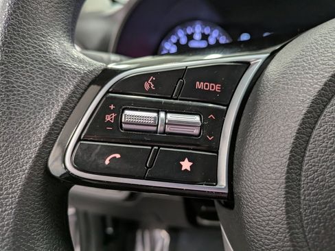 Certified 2023 Kia Forte LXS w/ LXS Technology Package image 16