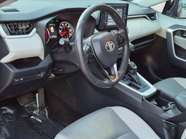 Certified 2019 Toyota RAV4 XLE Premium FWD image 9
