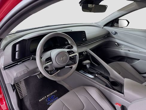 Certified 2025 Hyundai Elantra Sport w/ Cargo Package image 9