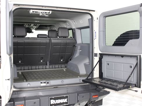 New 2025 INEOS Grenadier Fieldmaster Edition image 21