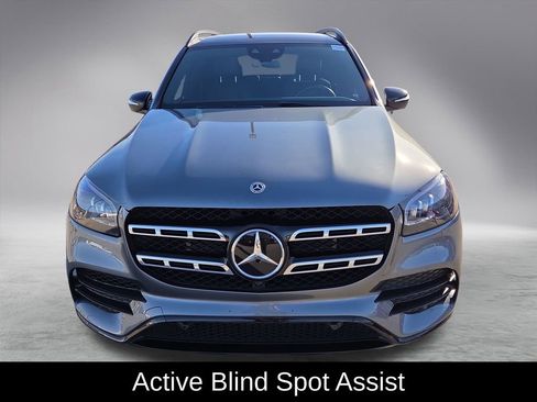 Used 2022 Mercedes-Benz GLS 450 4MATIC image 3