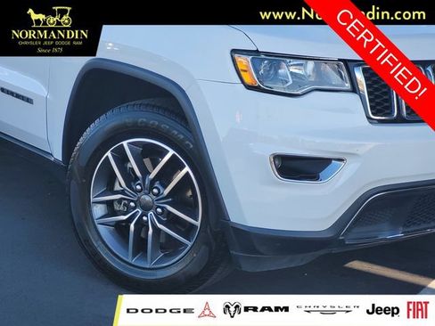 Certified 2020 Jeep Grand Cherokee Limited AWD/4WD image 3