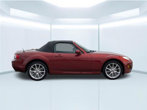 Used 2010 MAZDA MX-5 Miata Touring image 8