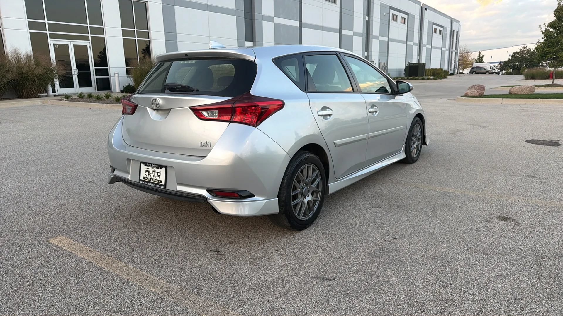 Used 2016 Scion iM FWD image 5