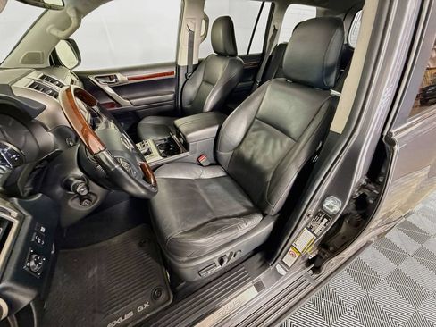 Used 2017 Lexus GX 460 Premium AWD/4WD image 22