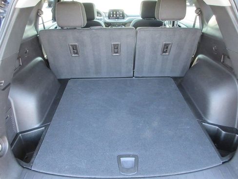 Used 2024 Chevrolet Blazer LT w/ Convenience Package FWD image 10