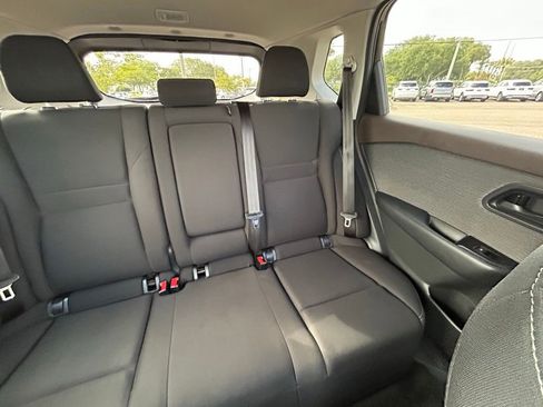 Used 2023 Nissan Rogue S FWD image 14