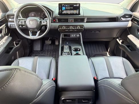 Used 2025 Honda Pilot EX-L image 36