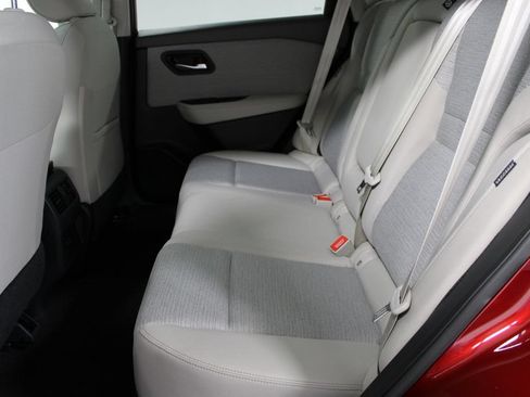 Used 2023 Nissan Rogue SV AWD/4WD image 22