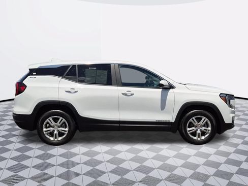 Certified 2023 GMC Terrain SLE FWD image 8