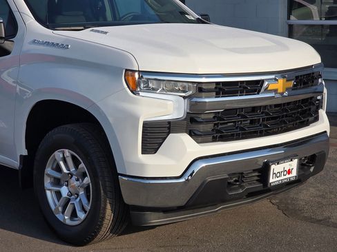New 2025 Chevrolet Silverado 1500 LT image 3