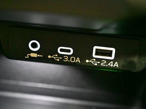 Used 2025 Subaru Crosstrek 2.5i Wilderness w/ Wilderness Package image 36