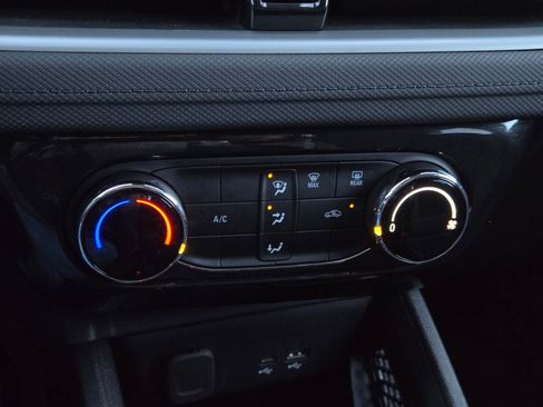 Used 2025 Chevrolet TrailBlazer LT image 18