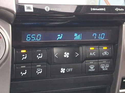 Used 2020 Toyota 4Runner Limited AWD/4WD image 16
