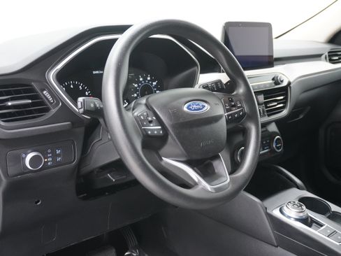 Used 2020 Ford Escape SE FWD image 10