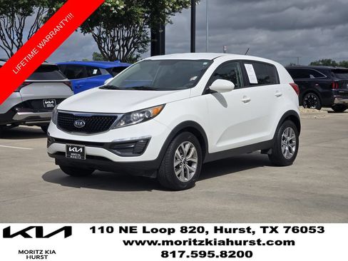 Used 2016 Kia Sportage LX FWD image 2