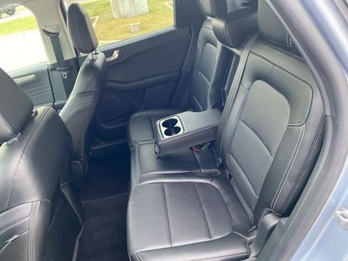 Used 2022 Ford Escape SEL w/ Technology Package FWD image 23