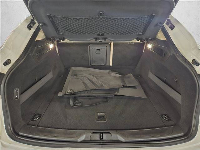 Used 2017 Maserati Levante AWD/4WD image 6