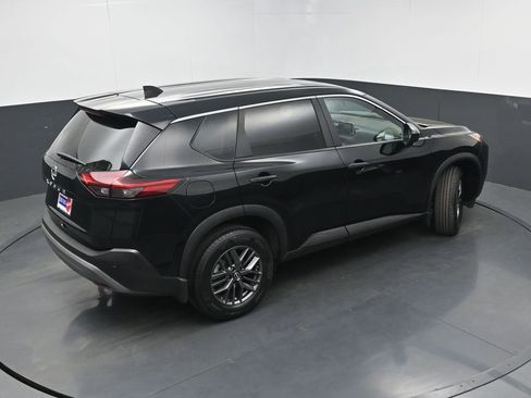 Used 2023 Nissan Rogue S image 31