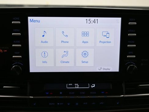 Used 2021 Toyota Sienna LE FWD image 17