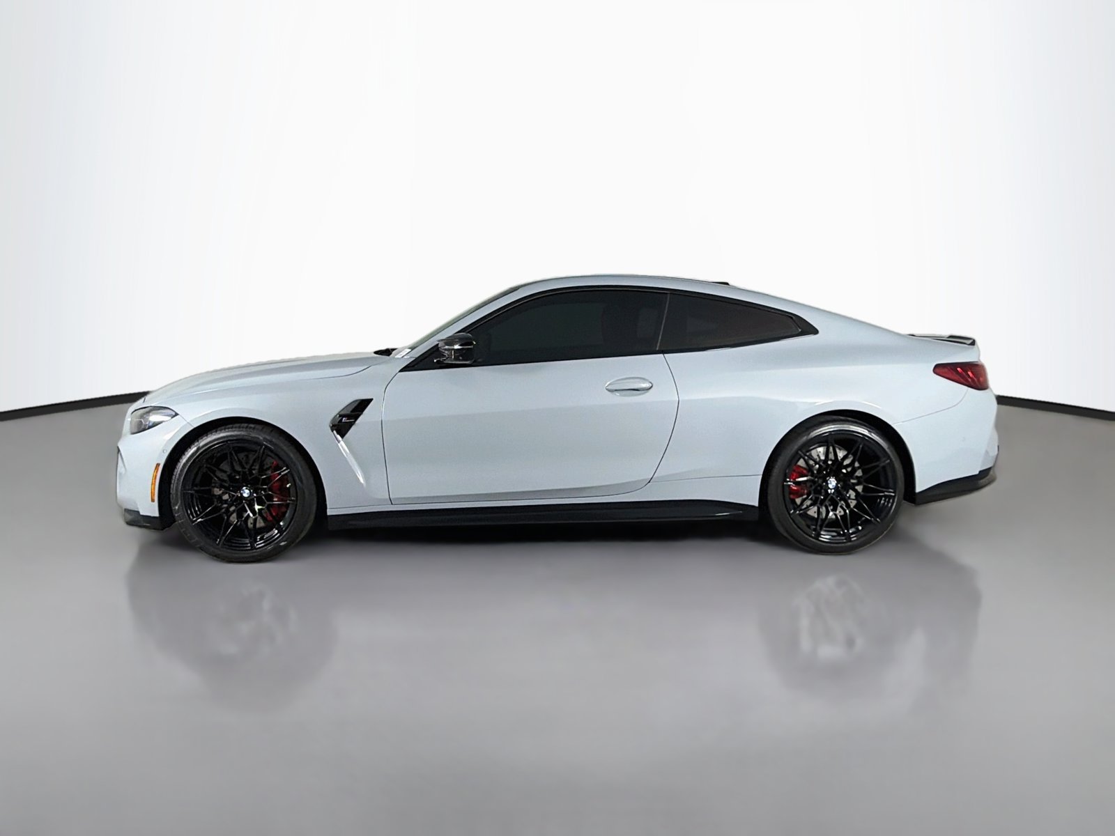 Certified 2025 BMW M4 Competition w/ Executive Package RWD image 4
