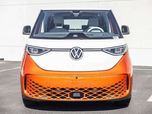 New 2025 Volkswagen ID. Buzz Pro S Plus AWD/4WD image 2