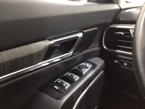 Used 2024 Kia Telluride EX AWD/4WD image 15