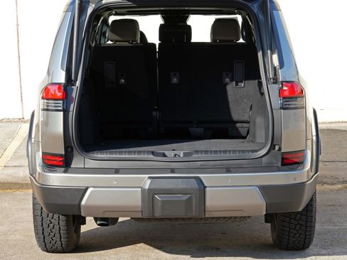 Used 2024 Lexus GX 550 AWD/4WD image 10