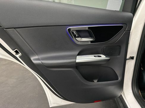 Certified 2026 Mercedes-Benz GLC 300 image 39