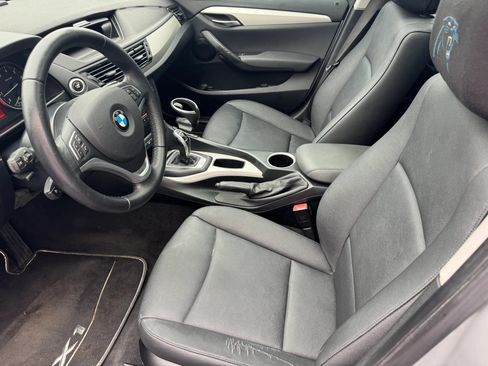 Used 2011 BMW 128i Convertible RWD image 10