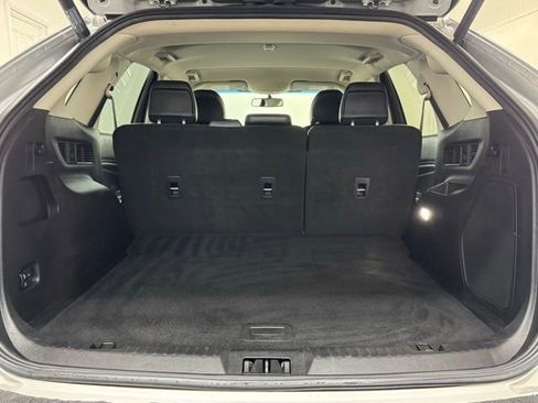 Used 2018 Ford Edge Titanium w/ Technology Package image 35