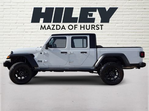 Used 2023 Jeep Gladiator Sport w/ Trailer Tow Package AWD/4WD image 3