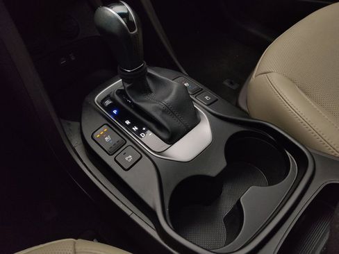 Used 2017 Hyundai Santa Fe Sport image 26