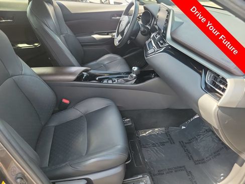 Used 2019 Toyota C-HR Limited FWD image 16