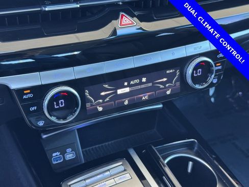 Used 2022 Genesis G80 2.5T image 7