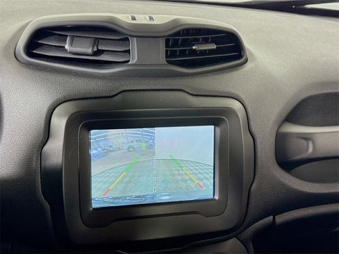 Used 2020 Jeep Renegade Trailhawk image 7