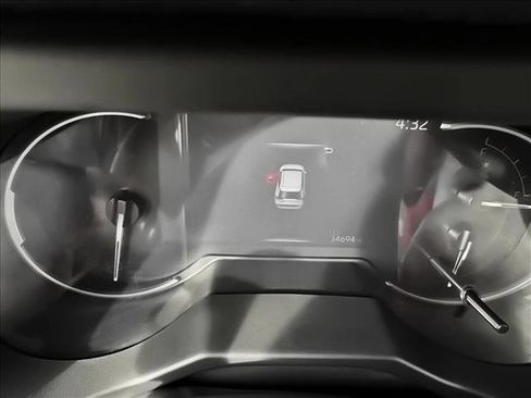 Used 2024 Toyota RAV4 XLE image 12