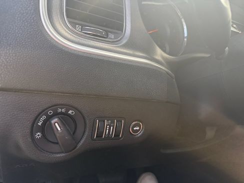 Used 2012 Dodge Charger SE w/ Connectivity Group RWD image 19