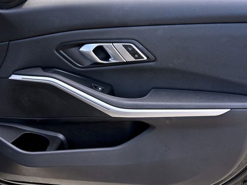 Used 2020 BMW 330i xDrive Sedan w/ M Sport Package image 18