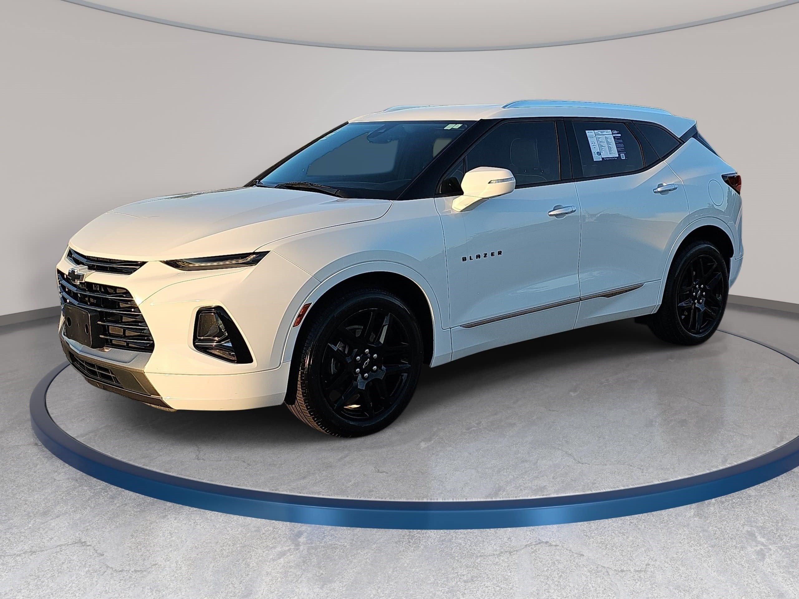 Used 2019 Chevrolet Blazer Premier w/ Driver Confidence II Package AWD/4WD image 1