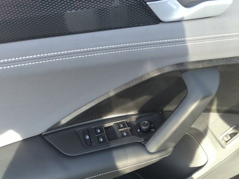 New 2026 Volkswagen Tiguan SE R-Line image 13