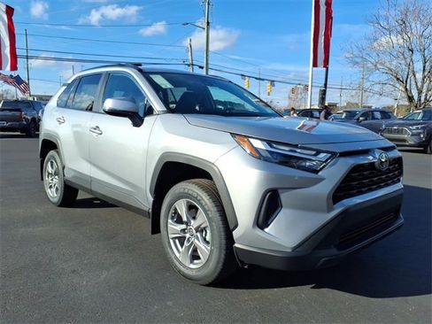 New 2025 Toyota RAV4 XLE w/ Convenience Package image 1