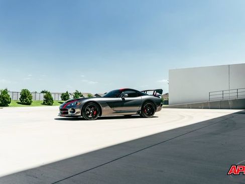 Used 2010 Dodge Viper ACR RWD image 58