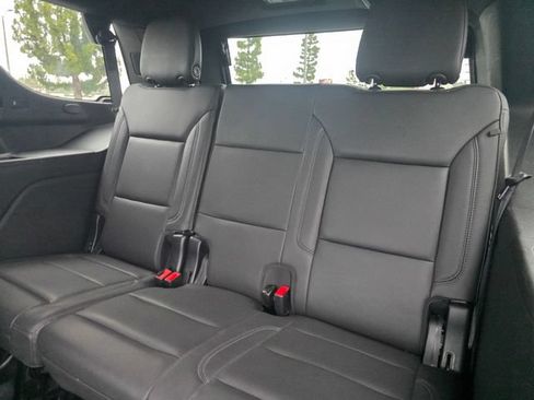 Used 2024 Chevrolet Tahoe LT RWD image 13