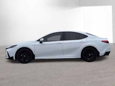 Certified 2025 Toyota Camry SE image 10